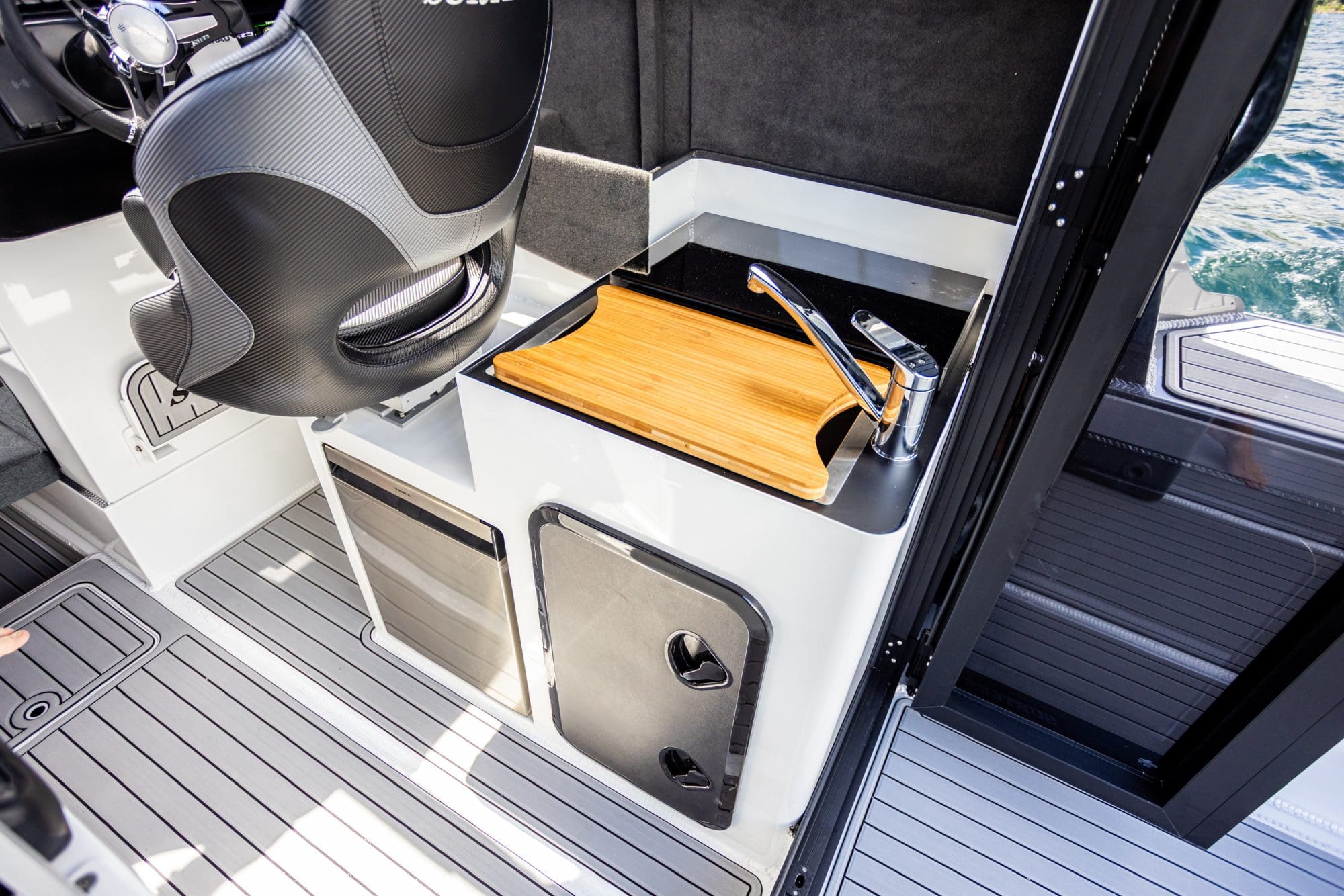 Surtees 770 Game Fisher XL